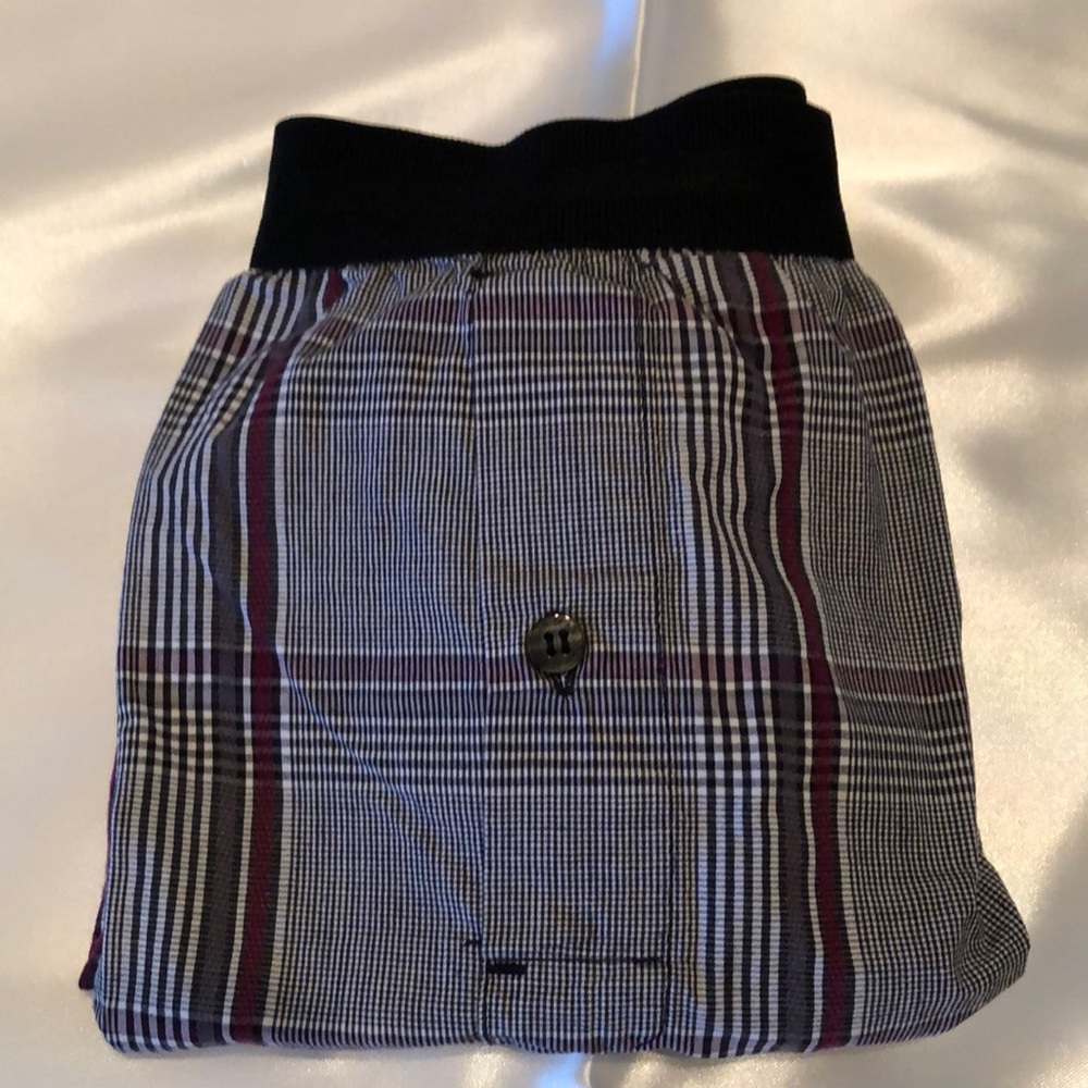 Men’s Sean John Plaid Boxer - Picture 4 of 4